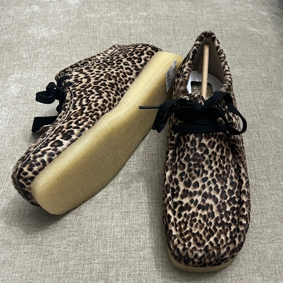 CLARKS Wallabee Leopard print - Picture 10 of 15